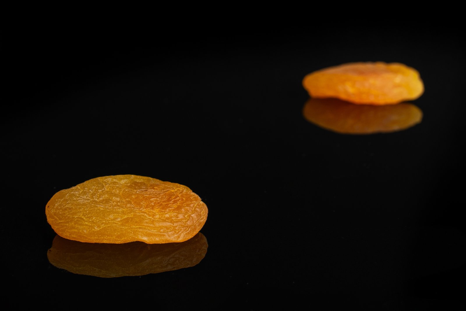 How Reflective Surfaces Are Quietly Ruining Your Product Photos (And What to Shoot On Instead)