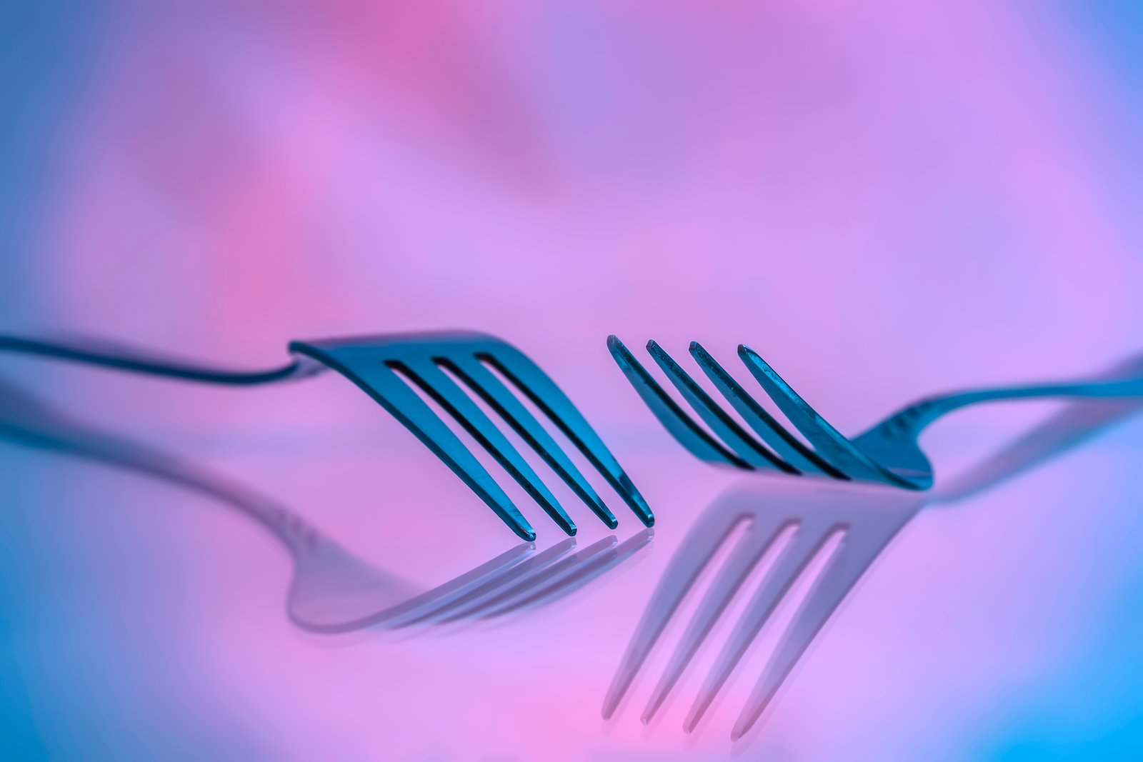 How Reflective Surfaces Can Make or Break Your Product Photos (And What to Actually Buy)