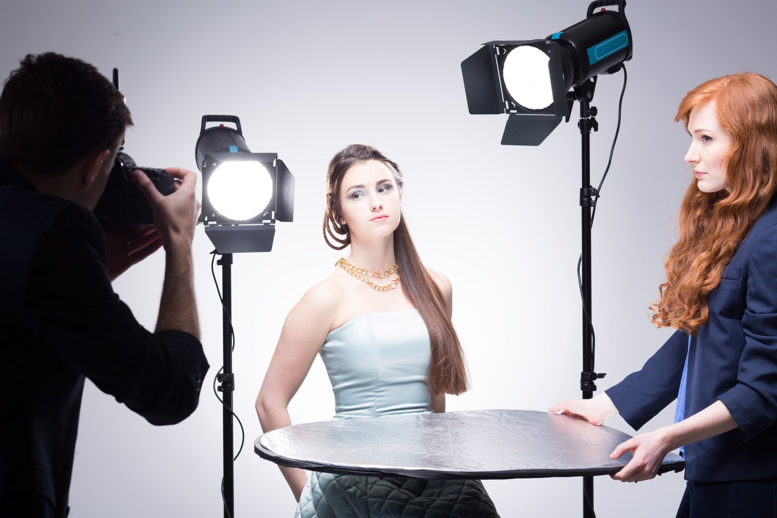 How to Build a $30 DIY Lightbox That Shoots Like a $300 Studio Setup
