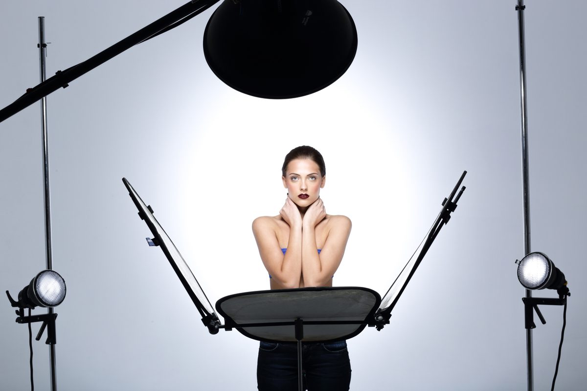 How to Build a DIY Lightbox That Rivals Studio Equipment