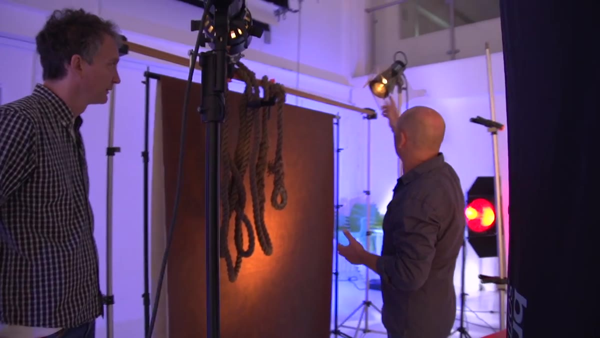 Pico light with Fresnel adapter aimed at background rope detail