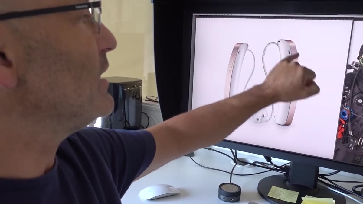 Karl describing the mirror used to redirect gradient light