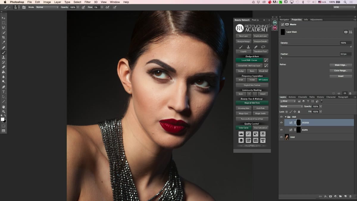 Brush settings panel showing 1% flow and 100% opacity