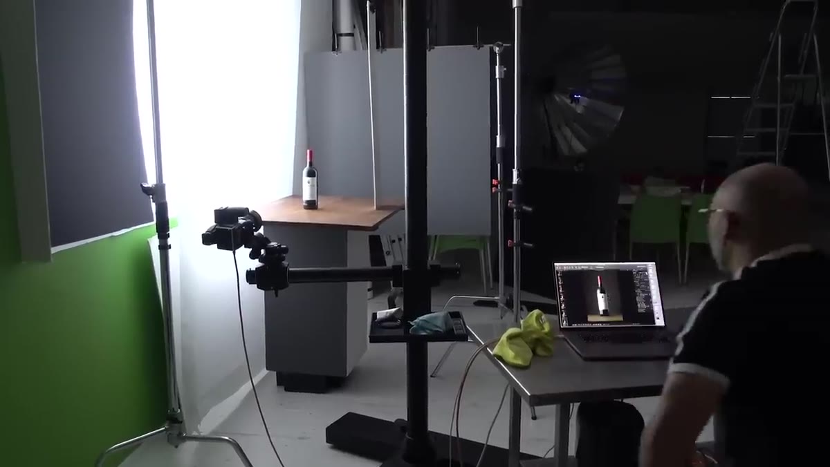 Camera settings showing one-second exposure capture